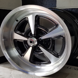 17 x 8 GTS